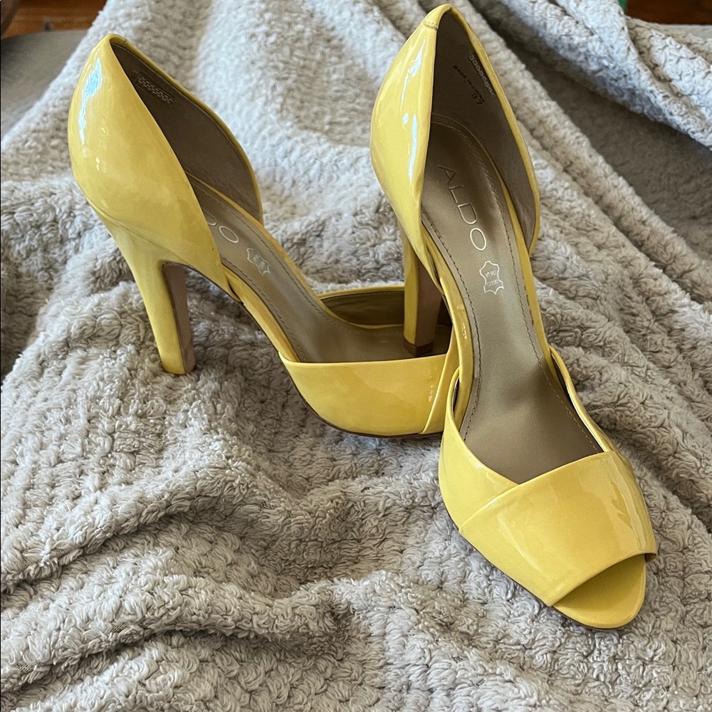 Aldo Sunny Yellow Patent Heels
